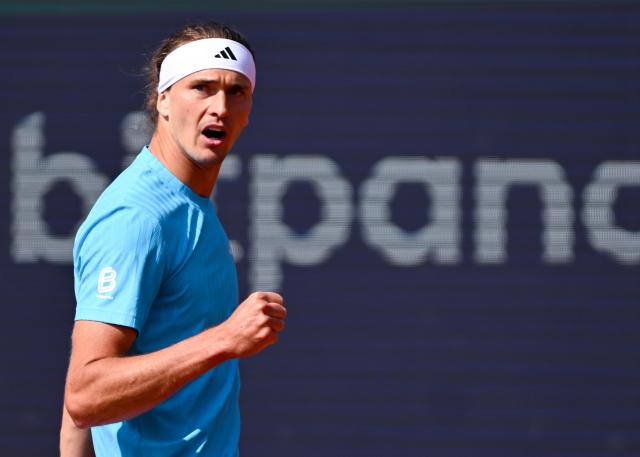 16 April 2026, Bavaria, Munich: German tenni splayer Alexander Zverev reacts during his men's singles round of 16 tennis match against Canada's Gabriel Diallo of the ATP Tour BMW Open by Bitpanda tennis tournament in Munich. Photo: Sven Hoppe/dpa