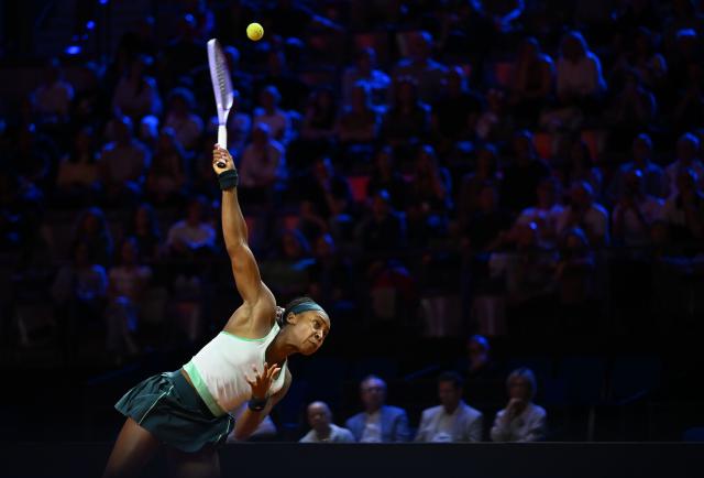 17 April 2026, Baden-Wuerttemberg, Stuttgart: US tennis player Coco Gauff in action against Czech Republic's Karolina Muchova during their women's singles quarterfinal match of the Stuttgart Open tennis tournament. Photo: Katharina Kausche/dpa