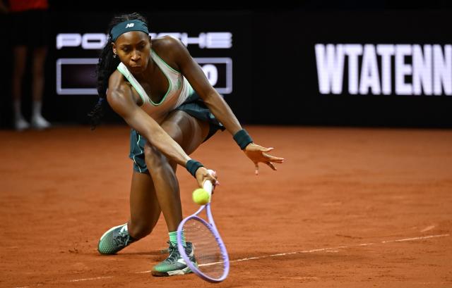 17 April 2026, Baden-Wuerttemberg, Stuttgart: US tennis player Coco Gauff in action against Czech Republic's Karolina Muchova during their women's singles quarterfinal match of the Stuttgart Open tennis tournament. Photo: Katharina Kausche/dpa