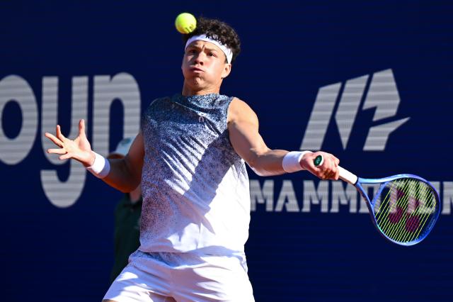 17 April 2026, Bavaria, Munich: US tennis player Ben Shelton in action against Brazil's Joao Fonseca during their men's singles quarterfinal match at the ATP Tour BMW Open by Bitpanda in Munich. Photo: Sven Hoppe/dpa