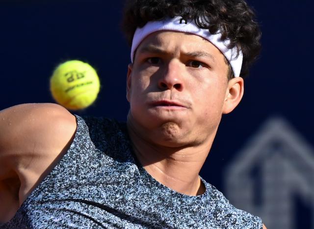 17 April 2026, Bavaria, Munich: US tennis player Ben Shelton in action against Brazil's Joao Fonseca during their men's singles quarterfinal match at the ATP Tour BMW Open by Bitpanda in Munich. Photo: Sven Hoppe/dpa
