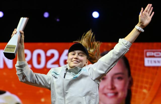 19 April 2026, Baden-Wuerttemberg, Stuttgart: Kazakhstani tennis player Elena Rybakina celebrates victory against Czech's Karolina Muchova after their women's singles final match of the Stuttgart Open tennis tournament. Photo: Marijan Murat/dpa