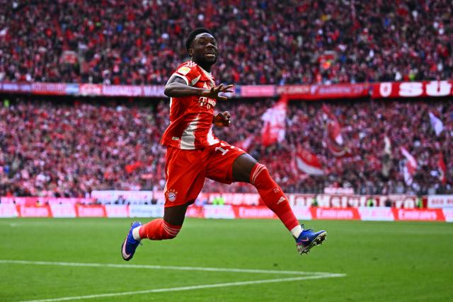 19 April 2026, Bavaria, Munich: BBayern Munich's Alphonso Davies  celebrates after scoring his side's third goal of the game during the German Bundesliga soccer match between Bayern Munich and VfB Stuttgart at the Allianz Arena. Photo: Tom Weller/dpa - IMPORTANT NOTICE: DFL and DFB regulations prohibit any use of photographs as image sequences and/or quasi-video.