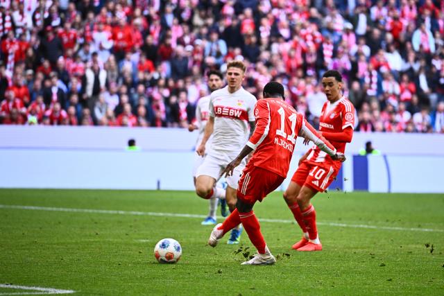 19 April 2026, Bavaria, Munich: Bayern Munich's Nicolas Jackson scores his side's second goal of the game during the German Bundesliga soccer match between Bayern Munich and VfB Stuttgart at the Allianz Arena. Photo: Tom Weller/dpa - IMPORTANT NOTICE: DFL and DFB regulations prohibit any use of photographs as image sequences and/or quasi-video.