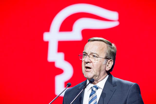 20 April 2026, Lower Saxony, Hanover: Boris Pistorius, Germany's Defence Minister, delivers a speech at the 2026 Hanover Trade Fair on 'Defence-Related Value Creation: Industrial Base, High Tech, and Startups.' Brazil is this year's partner country at the trade fair. Photo: Moritz Frankenberg/dpa