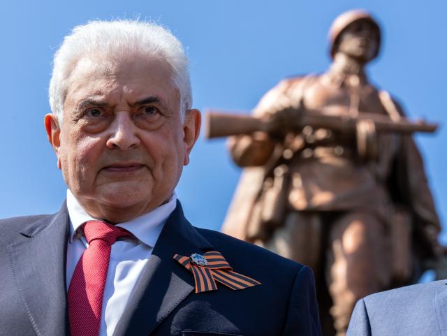 FILED - 16 April 2025, Brandenburg, Seelow: Sergey Y. Nechayev, the Russian ambassador to Germany, stands at the memorial during a ceremony marking the 80th anniversary of the Battle of the Seelow Heights. The German Foreign Office on Monday called in Russian ambassador Sergey Nechayev in relation to threats made by Moscow against German-based armaments manufacturers. Photo: Soeren Stache/dpa