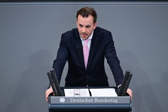FILED - 05 March 2026, Berlin: Bastian Ernst, Member of the German Bundestag, speaks during the 62nd session of the German Bundestag on a treaty with the United Kingdom. Photo: Sebastian Gollnow/dpa