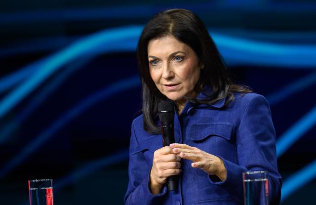 21 April 2026, Lower Saxony, Hanover: German Economics Minister Katherina Reiche speaks at a panel discussion on artificial intelligence in industry during the Hannover Messe industrial trade fair. Photo: Julian Stratenschulte/dpa