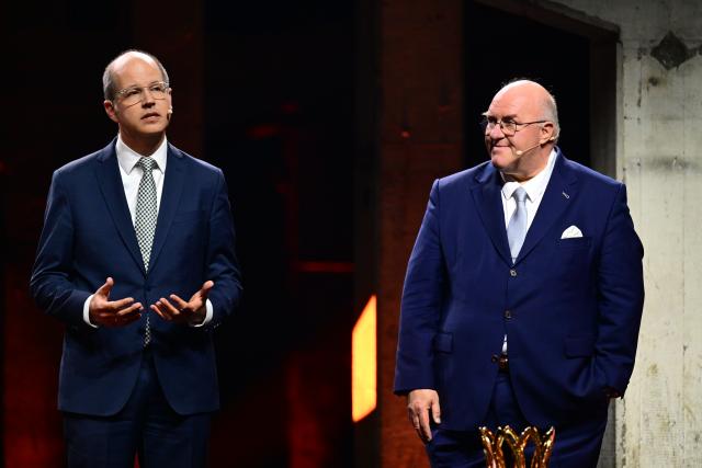 21 April 2026, Berlin: FIBA Secretary General Andreas Zagklis (L) speaks alongside FIBA Treasurer and DBB President Ingo Weiss during the draw ceremony for the 2026 FIBA Women's Basketball World Cup. The World Cup will take place in Berlin from September 4 to 13. Photo: Sebastian Gollnow/dpa