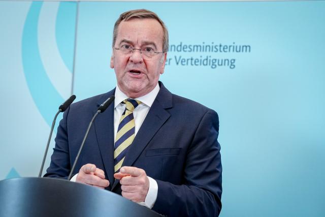 22 April 2026, Berlin: Boris Pistorius, German Minister of Defense, presents the German military strategy at a press conference. The first military strategy describes how Germany will counter threats. The capability profile is the plan that defines the structure and scope of the armed forces for the future. Photo: Kay Nietfeld/dpa