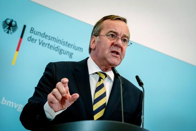 22 April 2026, Berlin: Boris Pistorius, German Minister of Defense, presents the German military strategy at a press conference. The first military strategy describes how Germany will counter threats. The capability profile is the plan that defines the structure and scope of the armed forces for the future. Photo: Kay Nietfeld/dpa