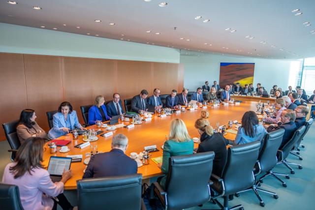 22 April 2026, Berlin: German Chancellor Friedrich Merz speaks at the start of the Cabinet meeting in the Federal Chancellery. Photo: Michael Kappeler/dpa