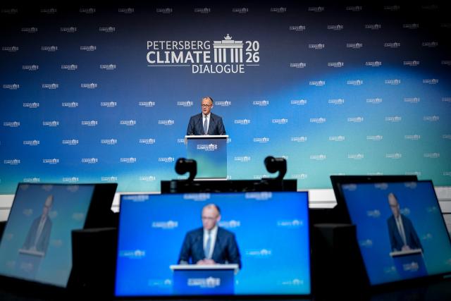 22 April 2026, Berlin: German Chancellor Friedrich Merz speaks during the 17th Petersberg Climate Dialogue in Berlin. Ministers from more than 30 countries as well as high-ranking people from civil society, science, the financial sector and business are expected to attend. Photo: Kay Nietfeld/dpa