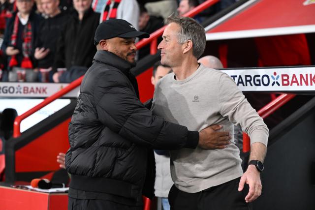 22 April 2026, North Rhine-Westphalia, Leverkusen: Bayern Munich coach Vincent Kompany (L) greets Bayer Leverkusen coach Kasper Hjulmand prior to the start of the German DFB Cup semifinal soccer match between Bayer Leverkusen and Bayern Munich at BayArena. Photo: Federico Gambarini/dpa - IMPORTANT NOTICE: DFL and DFB regulations prohibit any use of photographs as image sequences and/or quasi-video.