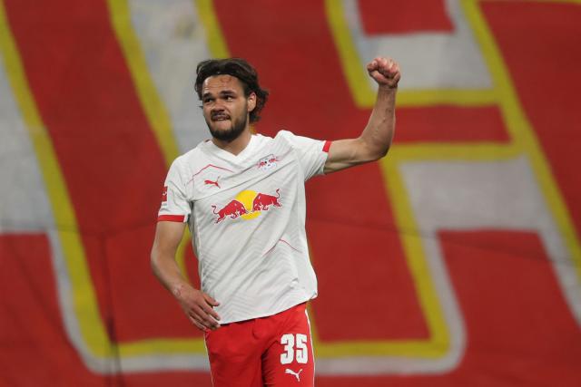 24 April 2026, Saxony, Leipzig: Leipzig's Max Finkgraefe celebrates after scoring his side's first goal of the game during the German Bundesliga soccer match between RB Leipzig and 1. FC Union Berlin at Red Bull Arena. Photo: Jan Woitas/dpa - IMPORTANT NOTICE: DFL and DFB regulations prohibit any use of photographs as image sequences and/or quasi-video.