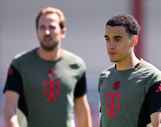 27 April 2026, Bavaria, Munich: Bayern Munich's Harry Kane and Jamal Musiala participate in a training session ahead of Tuesday's UEFA Champions League soccer match against Paris Saint-Germain. Photo: Sven Hoppe/dpa