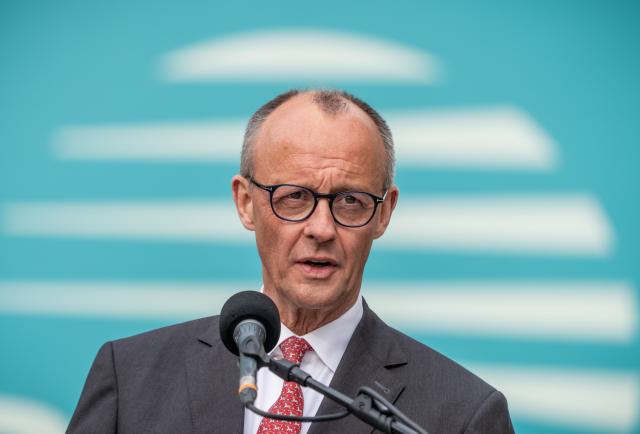 27 April 2026, Berlin: German Chancellor Friedrich Merz speaks during a press statement at the two-day closed-door meeting of the executive committee of the Christian Democratic Union (CDU)/Christian Social Union (CSU) parliamentary group in the Bundestag. Photo: Michael Kappeler/dpa