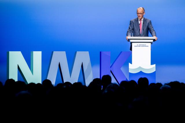 29 April 2026, Lower Saxony, Emden: German Chancellor Friedrich Merz speaks at the National Maritime Conference (NMK) in the Nordseehalle. Photo: Hauke-Christian Dittrich/dpa