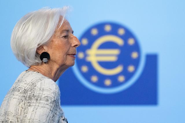 30 April 2026, Hesse, Frankfurt/M.: Christine Lagarde, President of the European Central Bank (ECB), arrives at the press conference after the ECB Governing Council meeting. Photo: Florian Wiegand/dpa