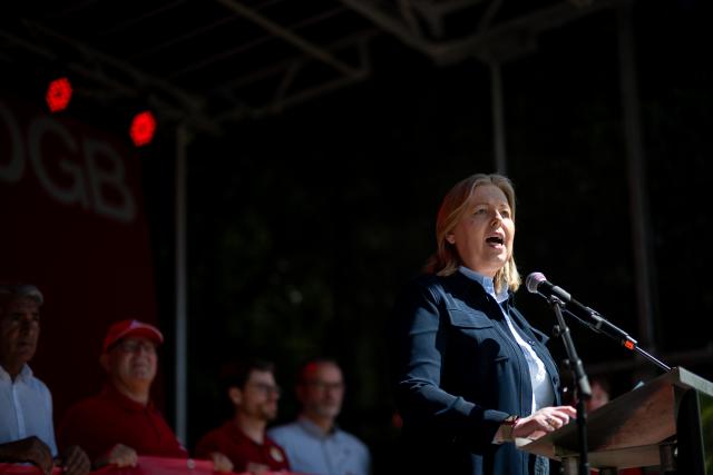 01 May 2026, North Rhine-Westphalia, Duisburg: Baerbel Bas, German Minister of Labor and co-leader of the SPD, stands on stage and speaks. The occasion is a nationwide trade union rally to mark International Workers' Day. Photo: Fabian Strauch/dpa