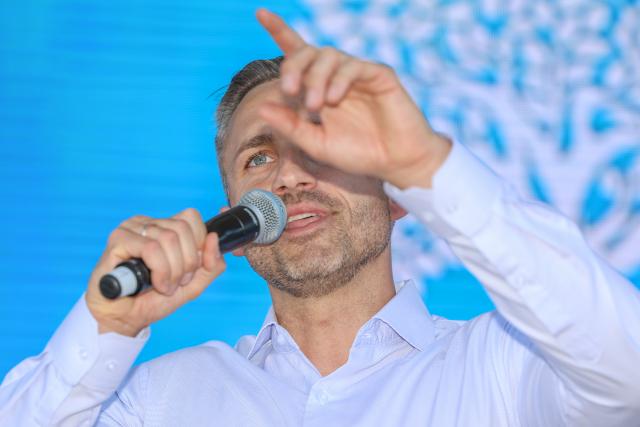 01 May 2026, Saxony-Anhalt, Schoenebeck: Alternative for Germany (AfD) lead candidate Ulrich Siegmund speaks at the European Family Festival organized by the ESN party (Europe of Sovereign Nations) on Salzblume Square. Photo: Peter Gercke/dpa