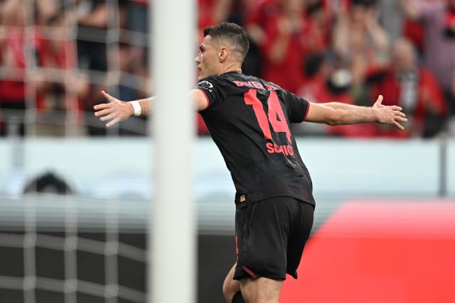 02 May 2026, North Rhine-Westphalia, Leverkusen: Leverkusen's Patrik Schick celebrates scoring his side's first goal during the German Bundesliga soccer match between Bayer Leverkusen and RB Leipzig at BayArena. Photo: Fabian Strauch/dpa - WICHTIGER HINWEIS: Gemäß den Vorgaben der DFL Deutsche Fußball Liga bzw. des DFB Deutscher Fußball-Bund ist es untersagt, in dem Stadion und/oder vom Spiel angefertigte Fotoaufnahmen in Form von Sequenzbildern und/oder videoähnlichen Fotostrecken zu verwerten bzw. verwerten zu lassen.