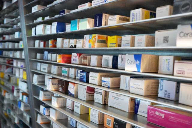 FILED - 28 April 2026, Bavaria, Munich: Medication placed on a shelf at the Feilitzsch pharmacy. Photo: Malin Wunderlich/dpa