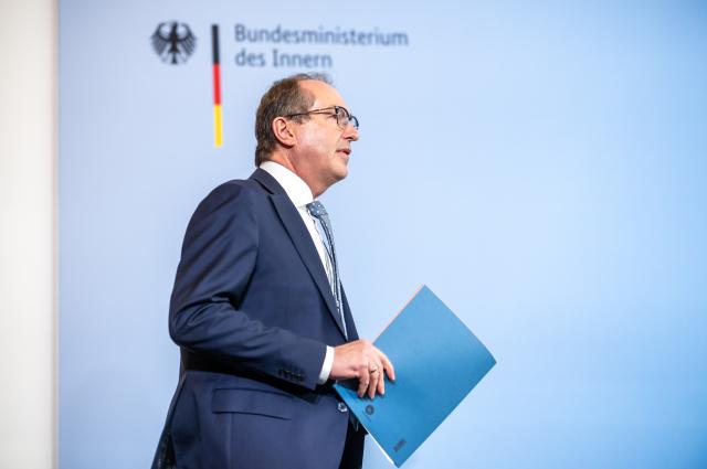 05 May 2026, Berlin: German Minister of the Interior Alexander Dobrindt arrives for a press conference to discuss his achievements following his first year as Minister of the Interior in the federal government under Chancellor Friedrich Merz. Photo: Michael Kappeler/dpa
