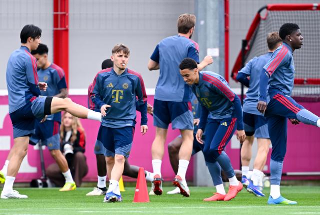 05 May 2026, Bavaria, Munich: Bayern Munich's Lennart Karl (L) and Jamal Musiala in action during a training session at Saebener Strasse, ahead of the UEFA Champions League semifinal 2nd leg soccer match against Paris Saint-Germain. Photo: Sven Hoppe/dpa