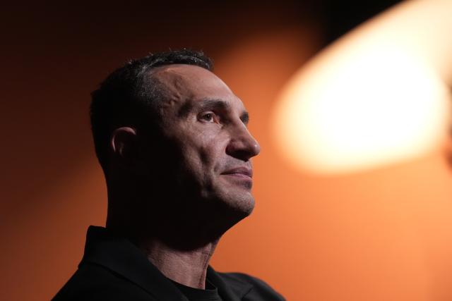 05 May 2026, Hamburg: Former Ukrainian world boxing champion Wladimir Klitschko sits backstage in the exhibition halls of Hamburg Messe following his appearance at the OMR digital trade show. Photo: Marcus Brandt/dpa