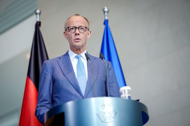 05 May 2026, Berlin: German Chancellor Friedrich Merz holds a joint press conference with Portugal's Prime Minister Luis Montenegro (not pictured) at the German Chancellery in Berlin. Photo: Kay Nietfeld/dpa