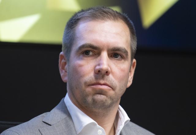 FILED - 19 November 2025, Hesse, Frankfurt/Main: German former footballer Philipp Lahm speaks at a press conference ahead of the induction ceremony for the "Hall of Fame of German Sport". Photo: Boris Roessler/dpa