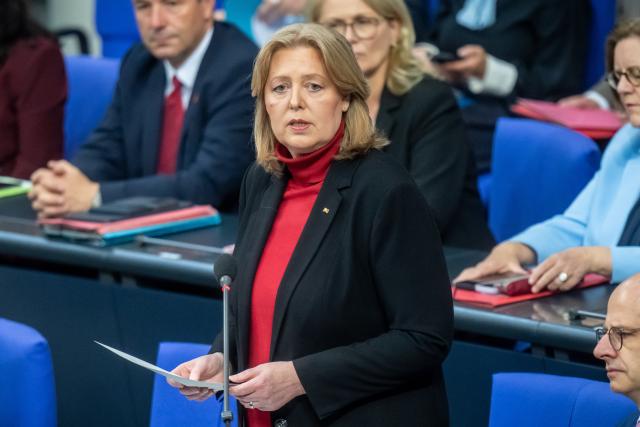 06 May 2026, Berlin: German Minister of Labor and Social Affairs Barbel Bas speaks during the question period in the plenary session of the Bundestag. Photo: Michael Kappeler/dpa