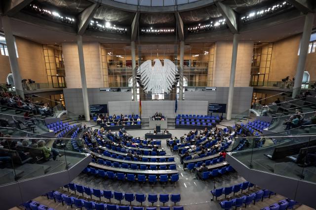 06 May 2026, Berlin: German Minister for Economic Cooperation and Development Reem Alabali Radovan speaks during the question period in the plenary session of the Bundestag. Photo: Michael Kappeler/dpa