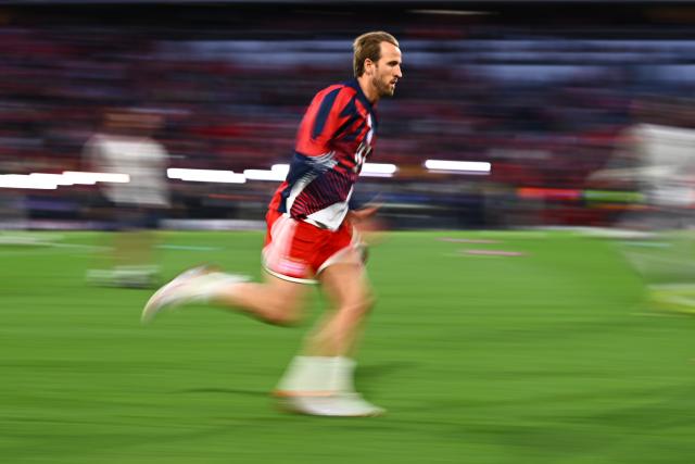 06 May 2026, Bavaria, Munich: Bayern Munich's Harry Kane warms up before the UEFA Champions League semi-final, second leg soccer match between Bayern Munich and Paris Saint-Germain at the Allianz Arena. Photo: Tom Weller/dpa