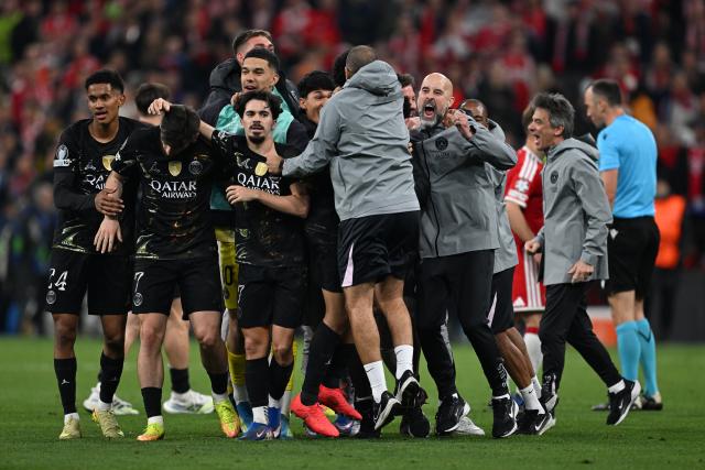 06 May 2026, Bavaria, Munich: Paris Saint-Germain players celebrate after the UEFA Champions League semi-final, second leg soccer match between Bayern Munich and Paris Saint-Germain at the Allianz Arena. Photo: Sven Hoppe/dpa