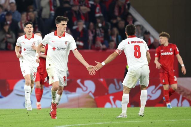 07 May 2026, Baden-Württemberg, Freiburg im Breisgau: Braga's Pau Victor celebrates scoring his side's first goal with a header during the UEFA Europa League semi-final seond leg soccer match between SC Freiburg and SC Braga at Europa Park Stadium. Photo: Philipp von Ditfurth/dpa