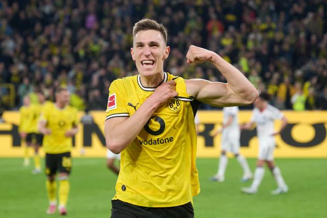 08 May 2026, Dortmund: Borussia Dortmund's Nico Schlotterbeck celebrates scoring his side's second goal during the German Bundesliga soccer match between Borussia Dortmund and Eintracht Frankfurt at the Signal Iduna Park. Photo: Bernd Thissen/dpa - IMPORTANT NOTICE: DFL and DFB regulations prohibit any use of photographs as image sequences and/or quasi-video.
