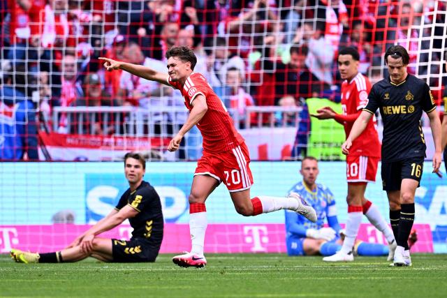 16 May 2026, Bavaria, Munich: Bayern Munich's Tom Bischof celebrates scoring his side's third goal during the German Bundesliga soccer match between Bayern Munich and 1. FC Cologne at Allianz Arena. Photo: Tom Weller/dpa - IMPORTANT NOTICE: DFL and DFB regulations prohibit any use of photographs as image sequences and/or quasi-video.