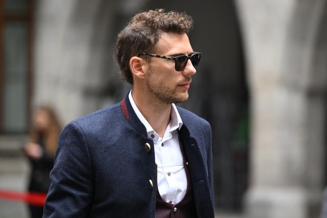 17 May 2026, Bavaria, Munich: Bayern Munich's Leon Goretzka arrives for the German Bundesliga championship celebrations at Marienplatz. Photo: Sven Hoppe/dpa