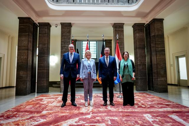 18 May 2026, Berlin: German Minister of Defense Boris Pistorius (2nd R), Federal, receives his counterparts from Switzerland Martin Pfister (L), from Austria Klaudia Tanner (2nd L) and from Luxembourg Yuriko Backes at the German Ministry of Defense. Photo: Kay Nietfeld/dpa