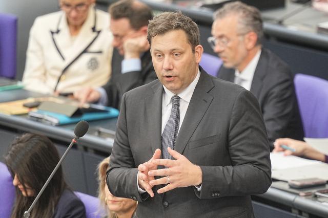 20 May 2026, Berlin: German Finance Minister Lars Klingbeil, speaks during the questioning of the government at the German Parliament (Bundestag). Photo: Michael Kappeler/dpa