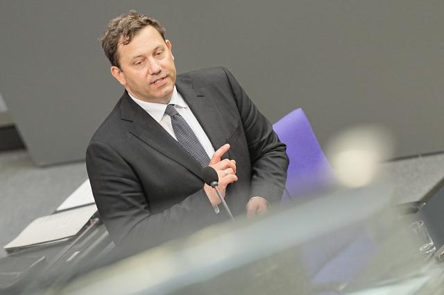 20 May 2026, Berlin: German Finance Minister Lars Klingbeil, speaks during the questioning of the government at the German Parliament (Bundestag). Photo: Michael Kappeler/dpa