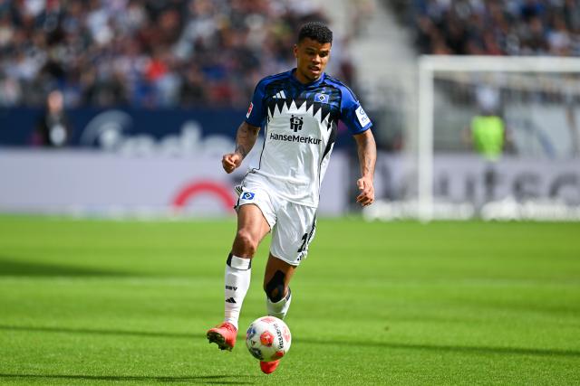 FILED - 02 May 2026, Hesse, Frankfurt/M.: FILE PHOTO - Hamburger's Ransford Koenigsdoerffer in action during the German Bundesliga soccer match between Eintracht Frankfurt and Hamburger SV at Deutsche Bank Park. Photo: Florian Wiegand/dpa - WICHTIGER HINWEIS: Gemäß den Vorgaben der DFL Deutsche Fußball Liga bzw. des DFB Deutscher Fußball-Bund ist es untersagt, in dem Stadion und/oder vom Spiel angefertigte Fotoaufnahmen in Form von Sequenzbildern und/oder videoähnlichen Fotostrecken zu verwerten bzw. verwerten zu lassen.