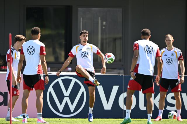 28 May 2026, Bavaria, Herzogenaurach: Germany's Aleksandar Pavlovic in action during the team's training session ahead of the 2026 FIFA World Cup kick off match against Curacao in Houston. Photo: Federico Gambarini/dpa