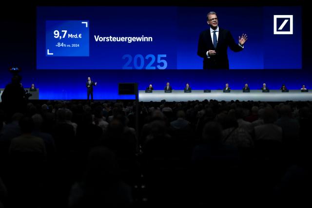 28 May 2026, Hesse, Frankfurt_Main: Christian Sewing, CEO of Deutsche Bank, speaks during the Annual General Meeting of Deutsche Bank at Messe Frankfurt. Photo: Florian Wiegand/dpa