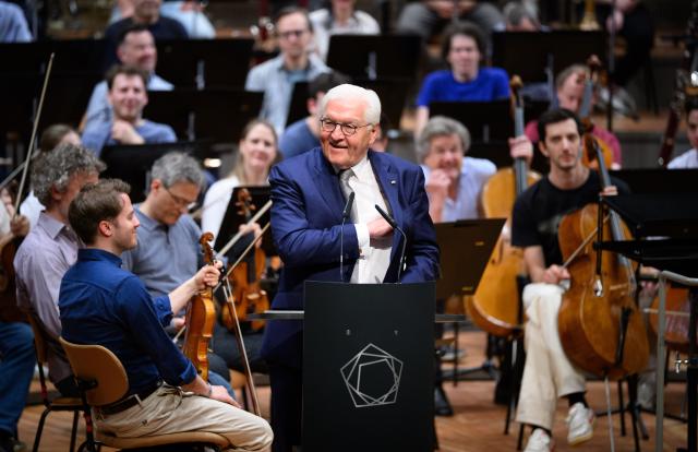 28 May 2026, Berlin: German President Frank-Walter Steinmeier speaks during the Berliner Philharmoniker's dress rehearsal for around 1,000 volunteers at the Philharmonie Berlin. Photo: Bernd von Jutrczenka/dpa