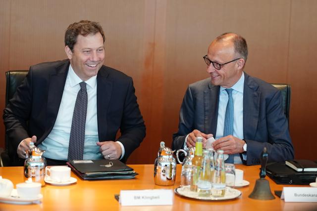 03 June 2026, Berlin: German Chancellor Friedrich Merz, and Lars Klingbeil, German Minister of Finance, Vice-Chancellor, attend the German Cabinet meeting at the German Chancellery. Photo: Kay Nietfeld/dpa