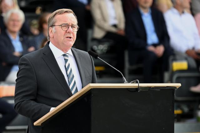 06 June 2026, Bavaria, Neubiberg: Boris Pistorius, German Minister of Defense, takes part in a promotion appeal for officer candidates on the grounds of the German Armed Forces (Bundeswehr) University during the Bundeswehr Day. Photo: Sven Hoppe/dpa