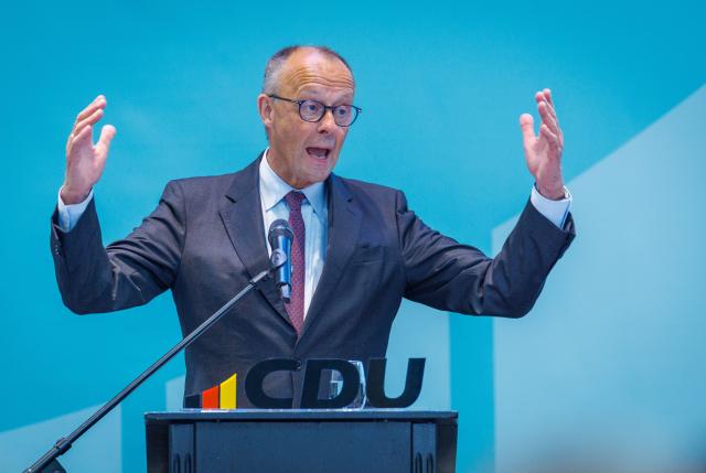 06 June 2026, Mecklenburg-Western Pomerania, Linstow: German Chancellor Friedrich Merz speaks during the state party conference of the Christian Democratic Union (CDU) Mecklenburg-Western Pomerania. Photo: Jens Büttner/dpa